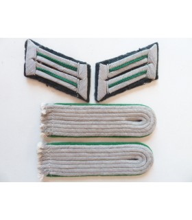Wehrmacht officer's jacket insignia set