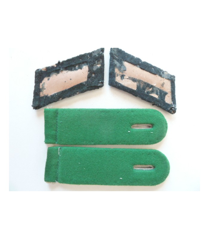 Wehrmacht officer's jacket insignia set