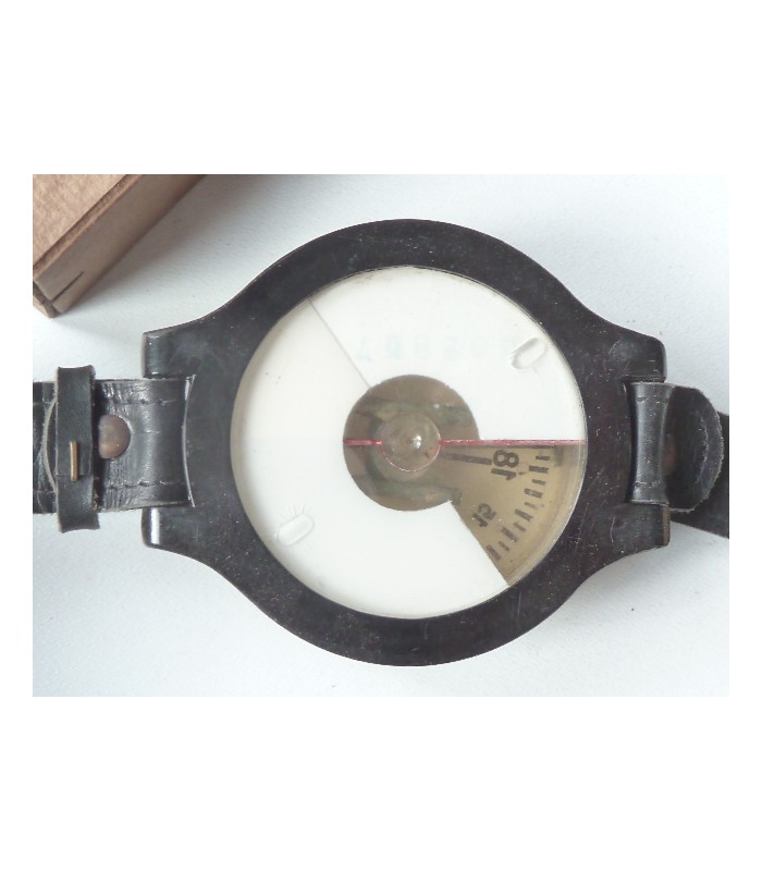 LW pilot arm compass