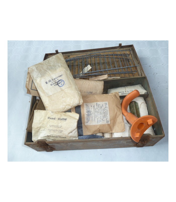 Verbandkasten - Wehrmacht field infirmary box