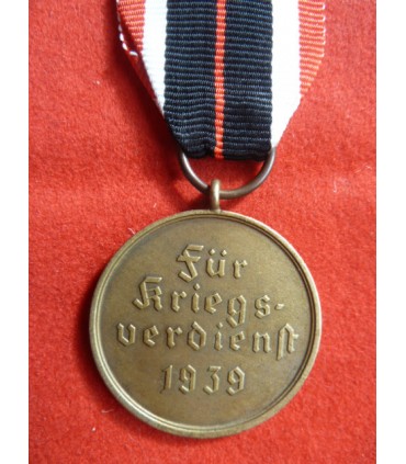 Mérito de guerra - Kriensverdienstmedaille