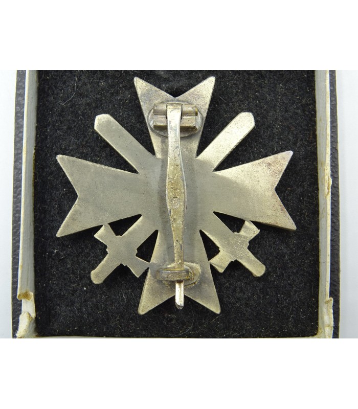 War merit cross 1rst class w/swords