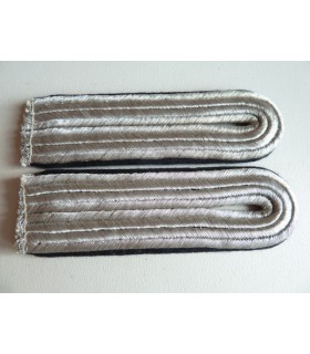 KM shoulder boards