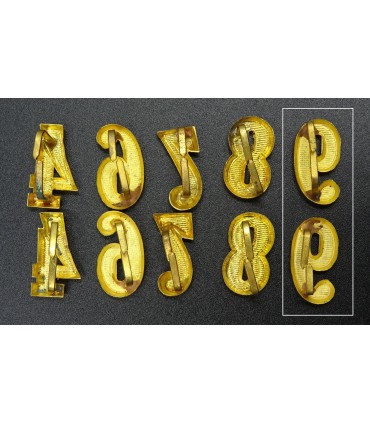 Paire de numéros d'épaulettes d'officier