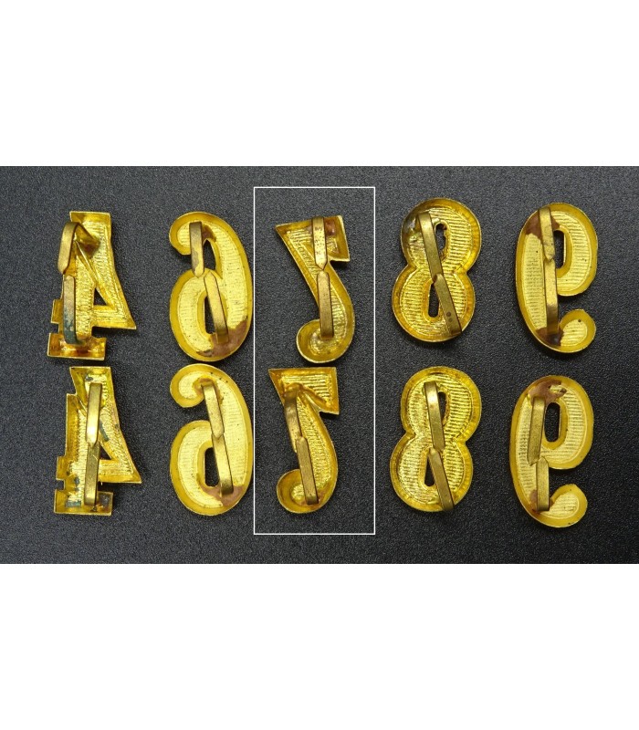 Paire de numéros d'épaulettes d'officier