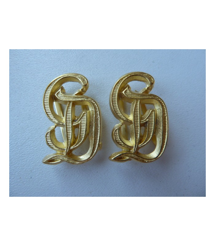 Shoulderboards device