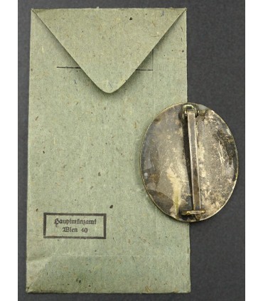 Zilveren insigne voor de gewonden