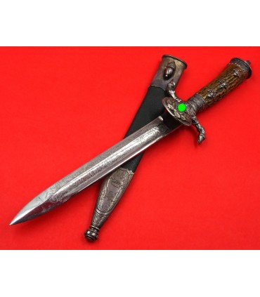 Hunting dagger