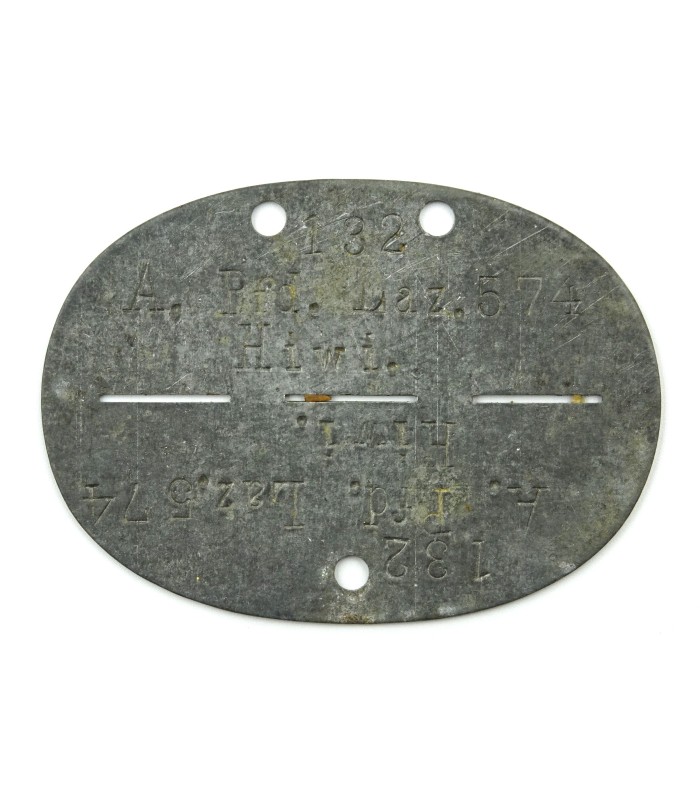 Eastern volonteer in the WH