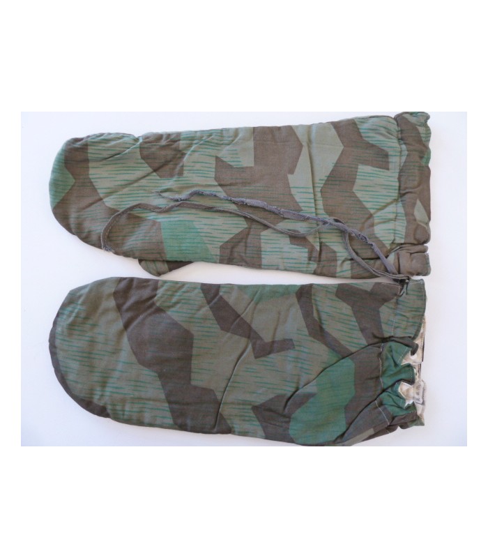 WH camo gloves