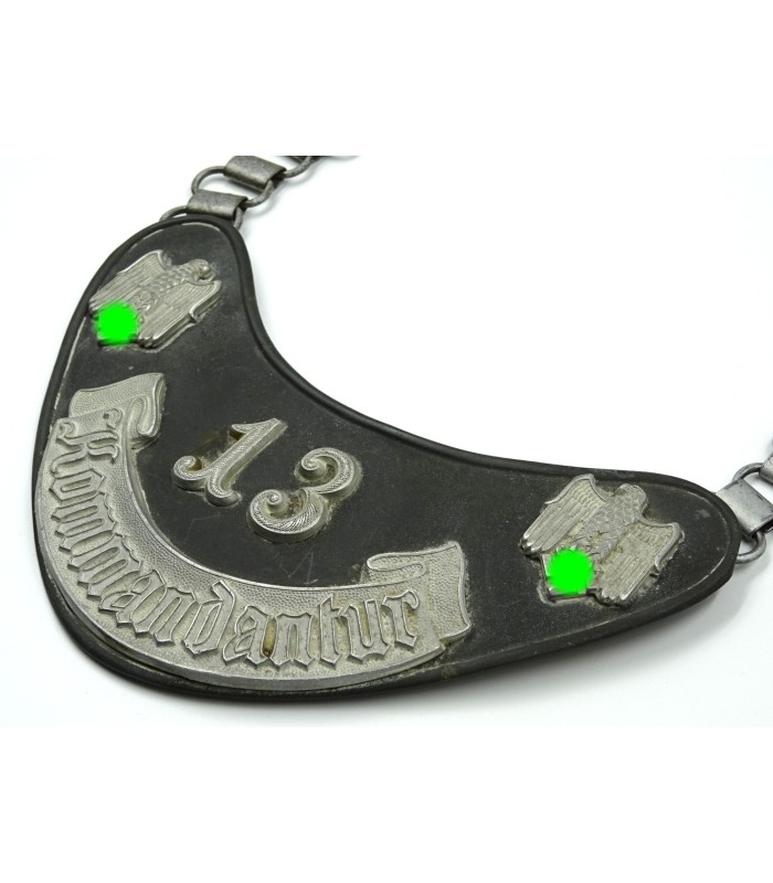 Kommandantur gorget