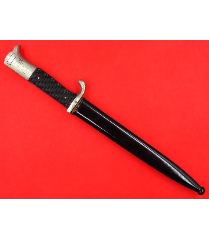 Engraved WH bayonet