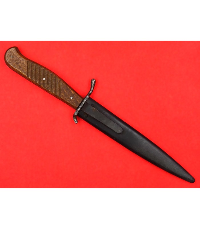 WH trench knife