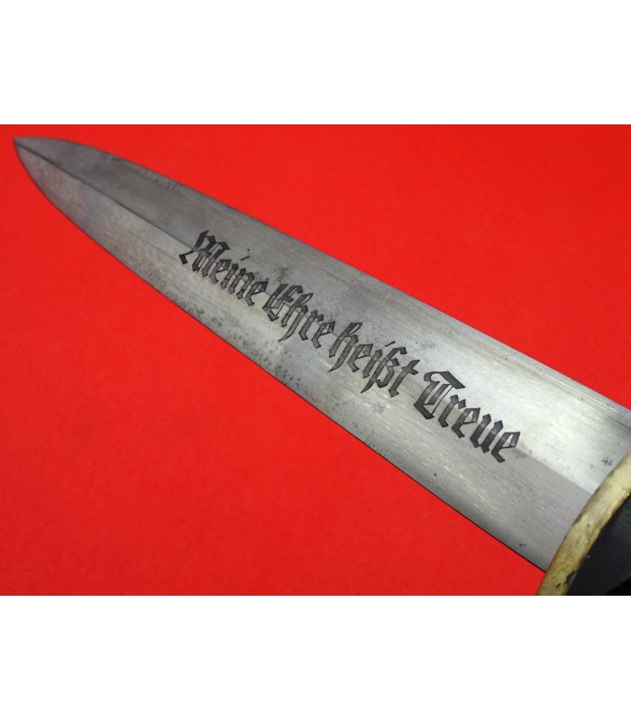 SS M36  chain dagger with SS membership number