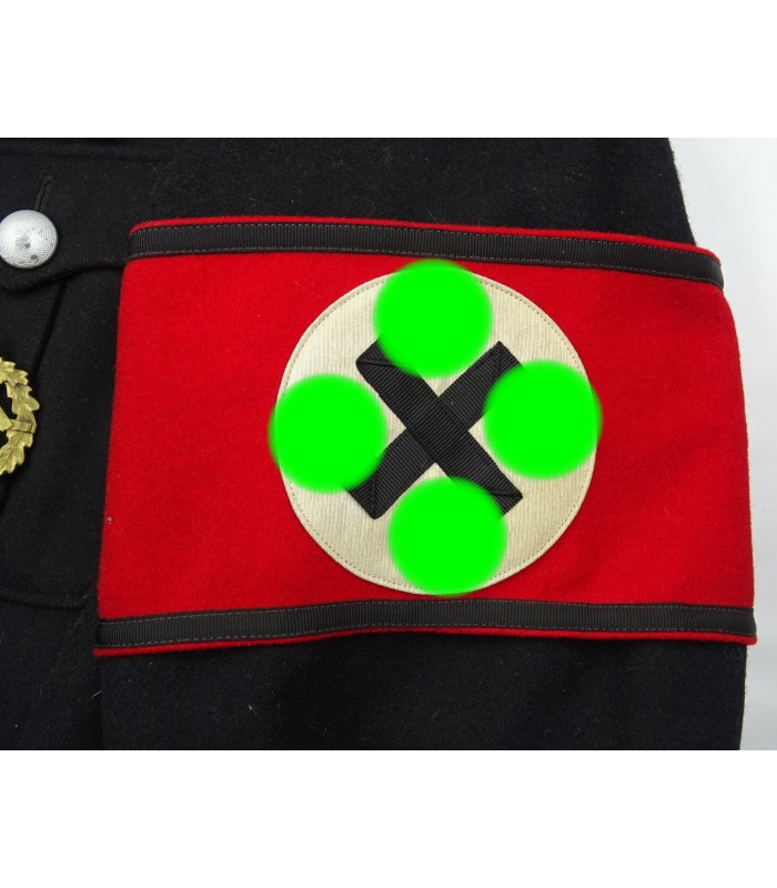 Uniforme noir de  la SS