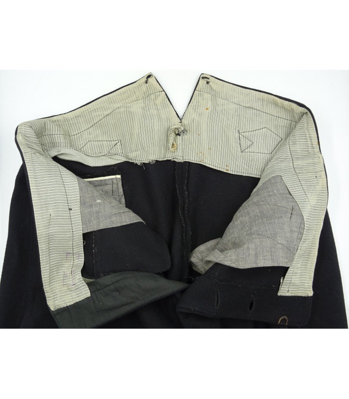 SS black uniform