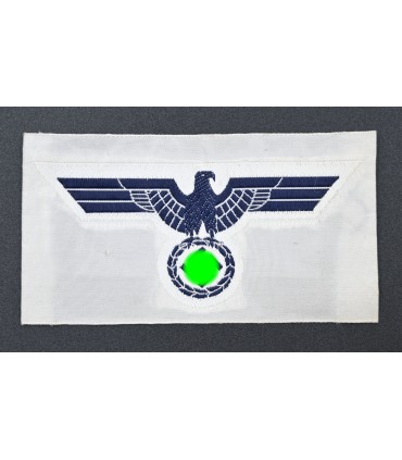 Aigle de poitrine KM