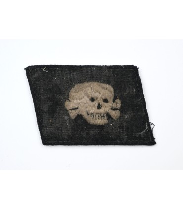 Patte de col Totenkopf