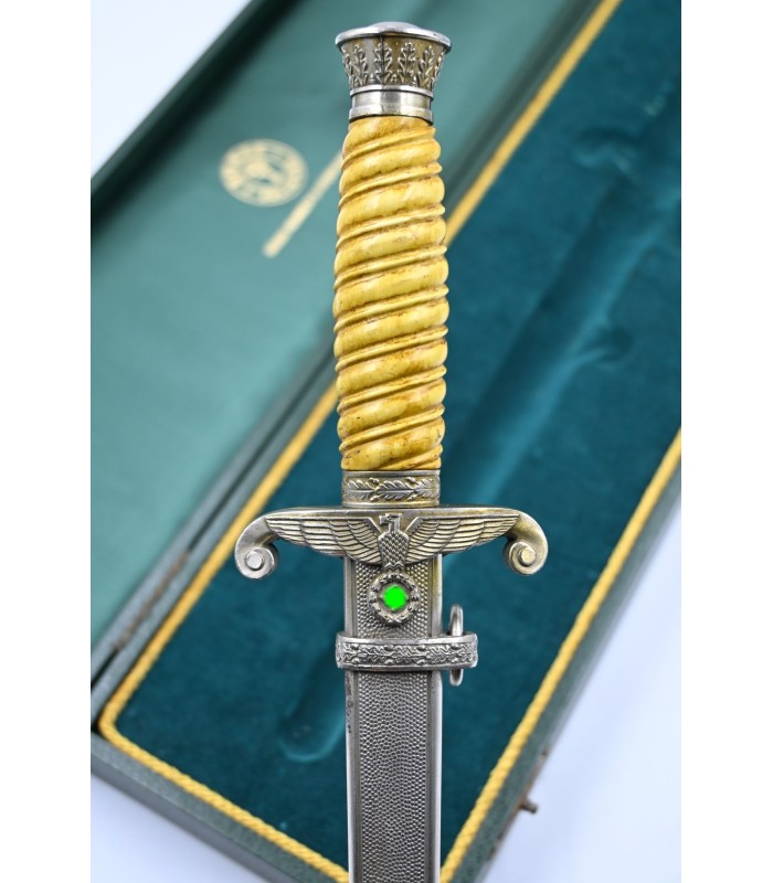 WH M35 officier's dagger in presentation box